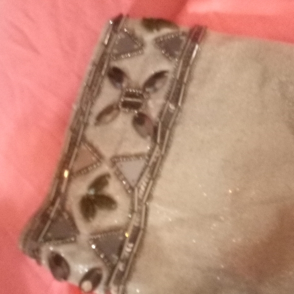 Chica's handbeaded waist coat - Picture 4 of 5